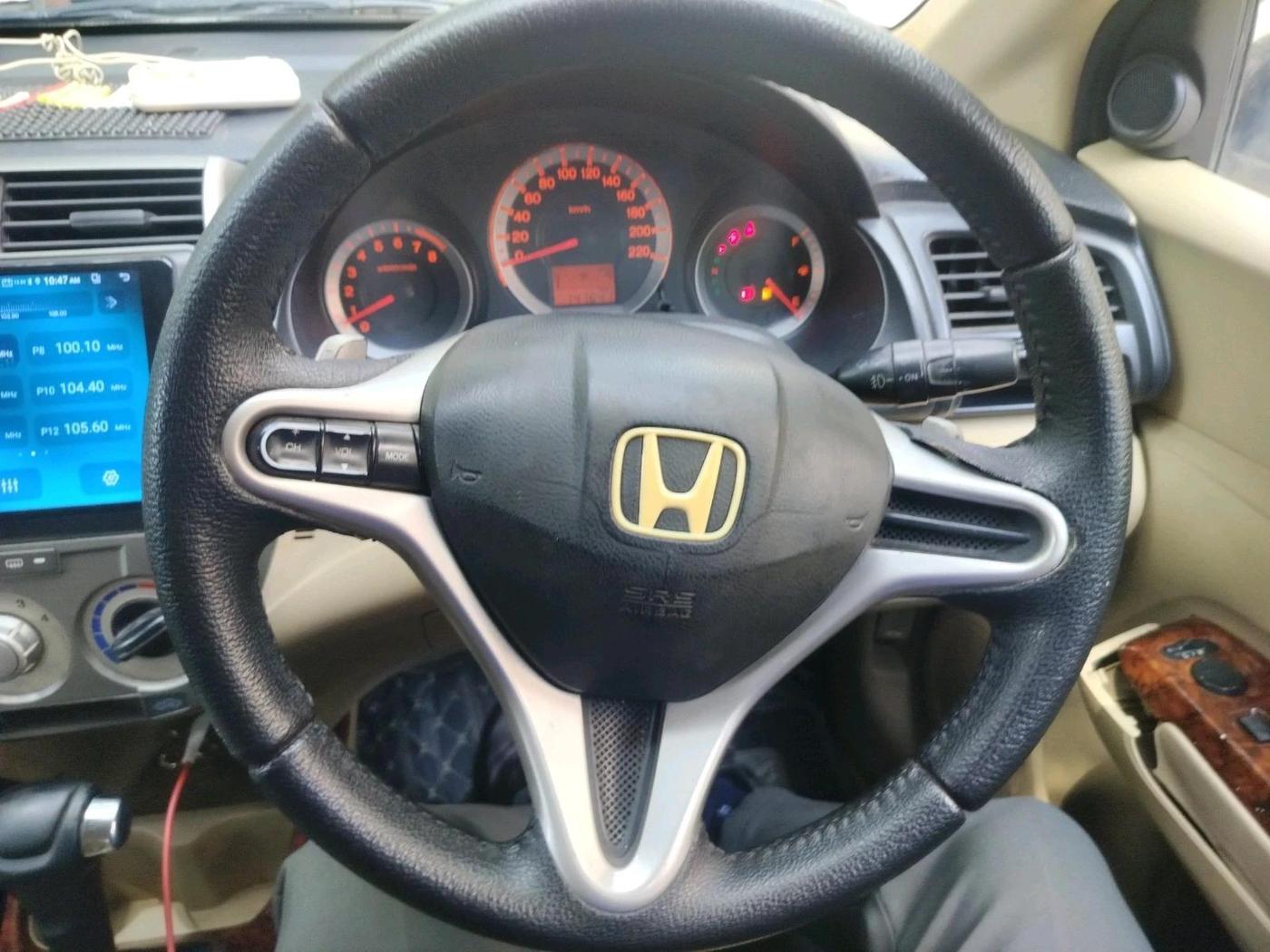 2011 Honda City 1.5L I-VTEC V AT, CNG, Automatic, 1,47,641 km, interior