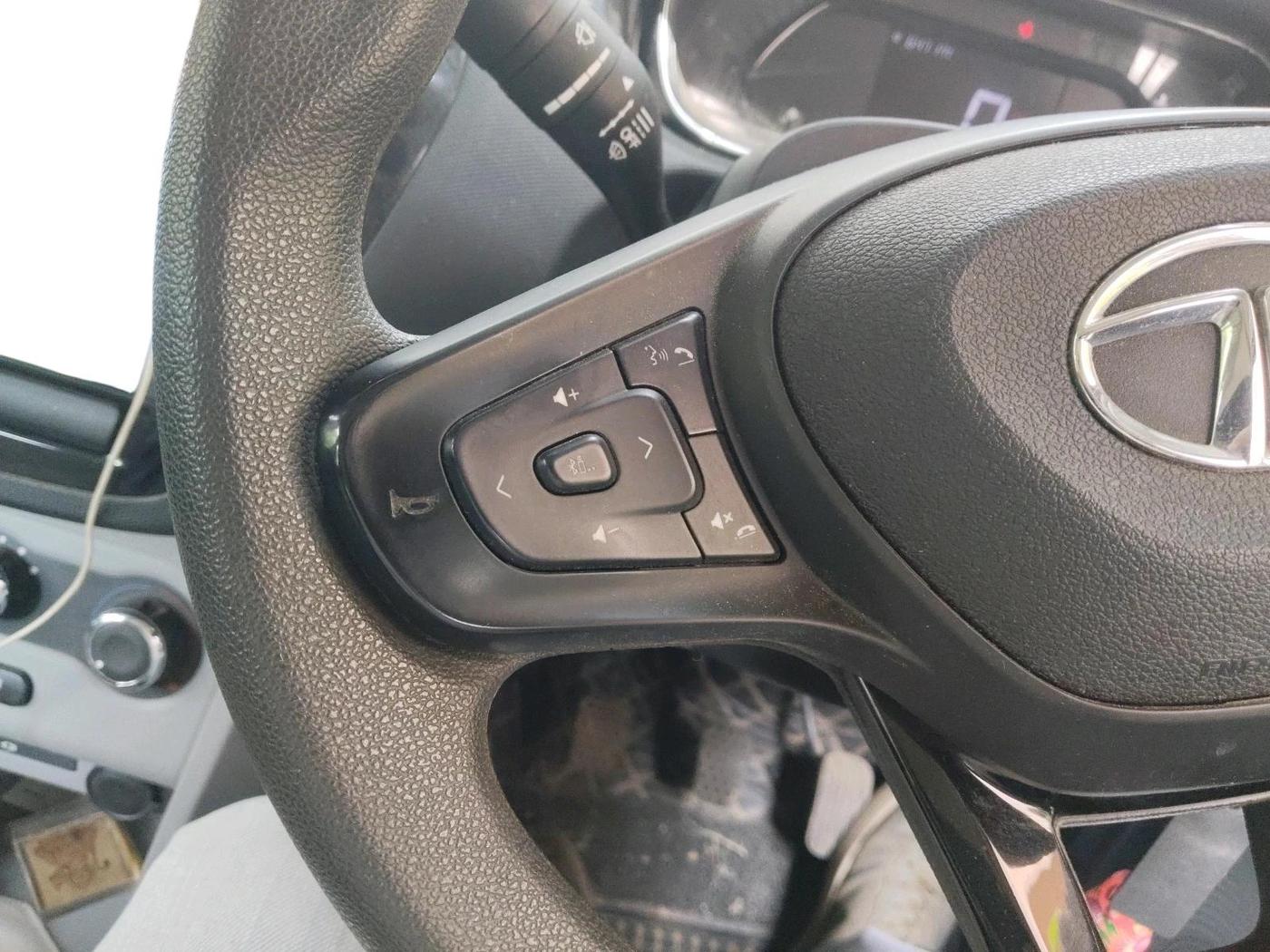 2023 Tata Tiago XT (O) PETROL, Petrol, Manual, 13,078 km, interior