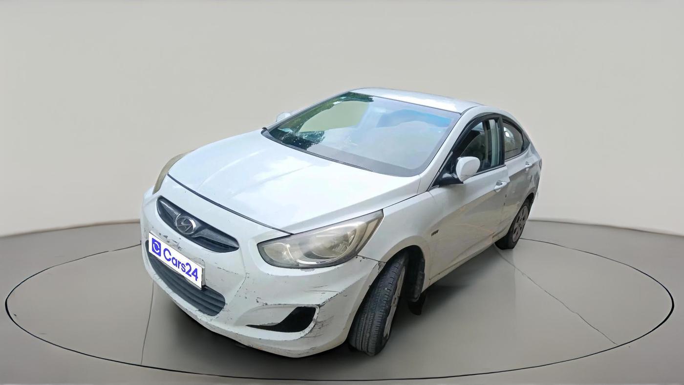 2011 Hyundai Verna FLUIDIC 1.6 VTVT EX, Petrol, Manual, 56,498 km, exterior