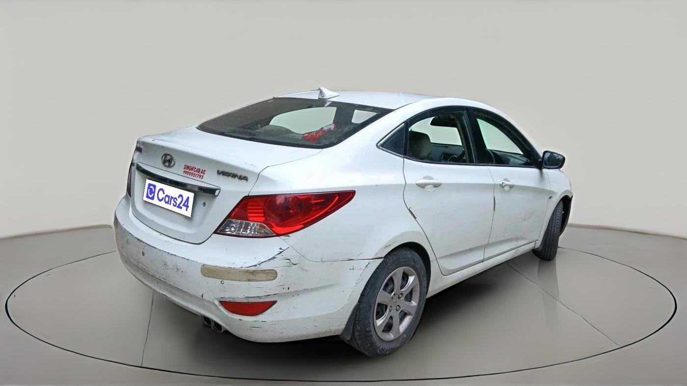 2011 Hyundai Verna FLUIDIC 1.6 VTVT EX, Petrol, Manual, 56,498 km, exterior