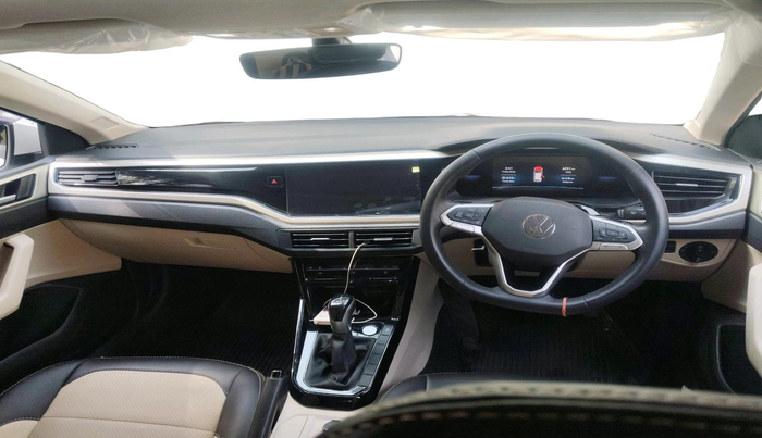 2024 Volkswagen VIRTUS Highline Plus 1.0 TSI AT, Petrol, Automatic, 6,254 km, interior