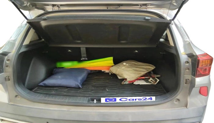 2021 KIA SELTOS HTX IVT 1.5 PETROL, Petrol, Automatic, 36,544 km, exterior