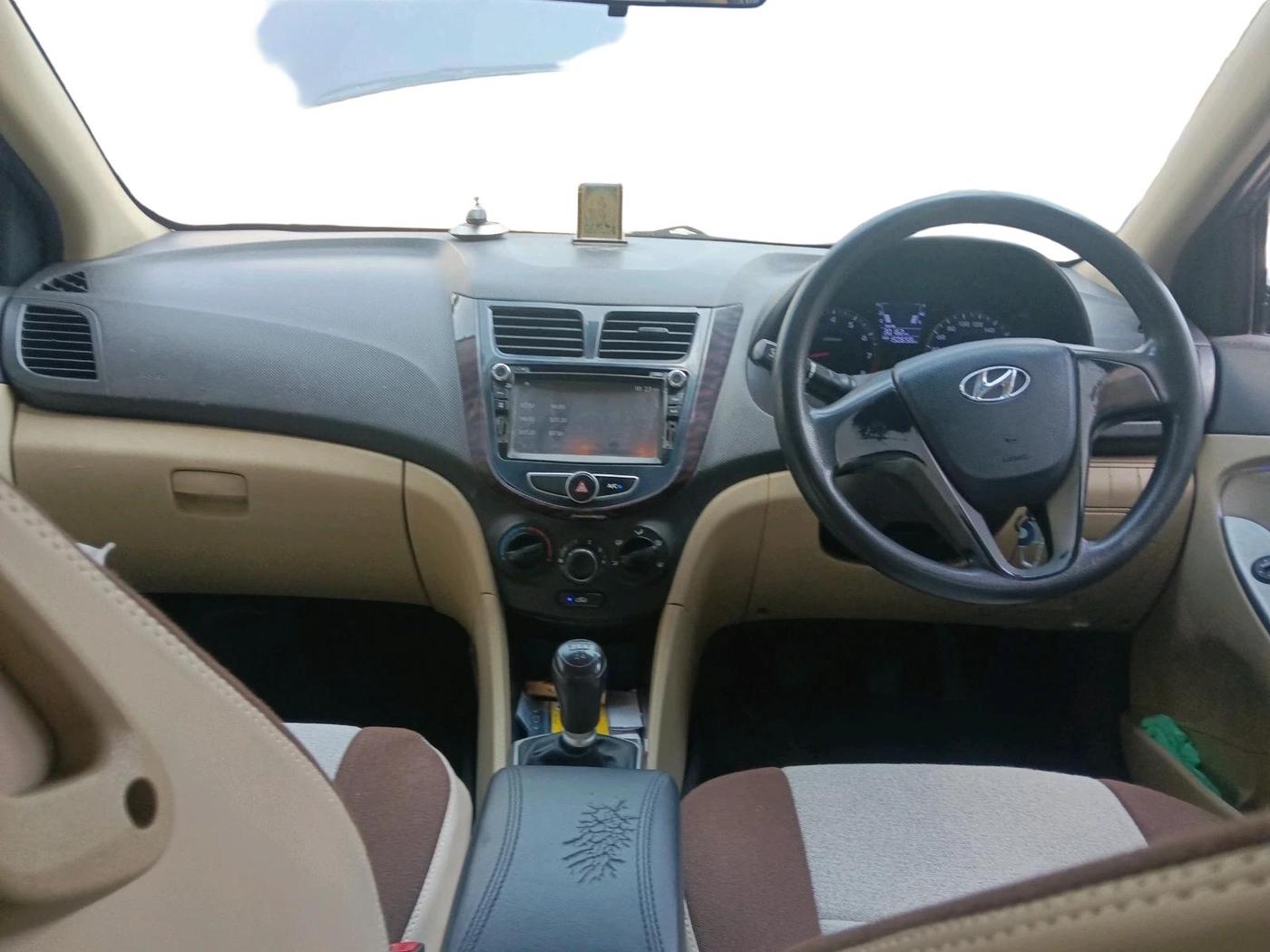 2016 Hyundai Verna FLUIDIC 4S 1.4 VTVT, Petrol, Manual, 1,50,658 km, interior