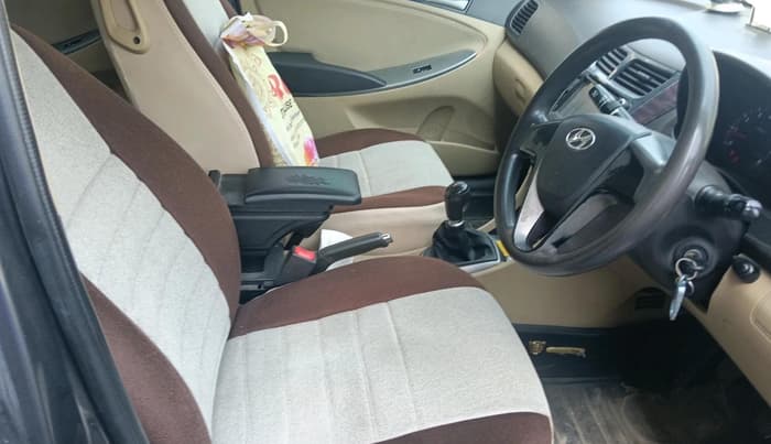 2016 Hyundai Verna FLUIDIC 4S 1.4 VTVT, Petrol, Manual, 1,50,658 km, interior
