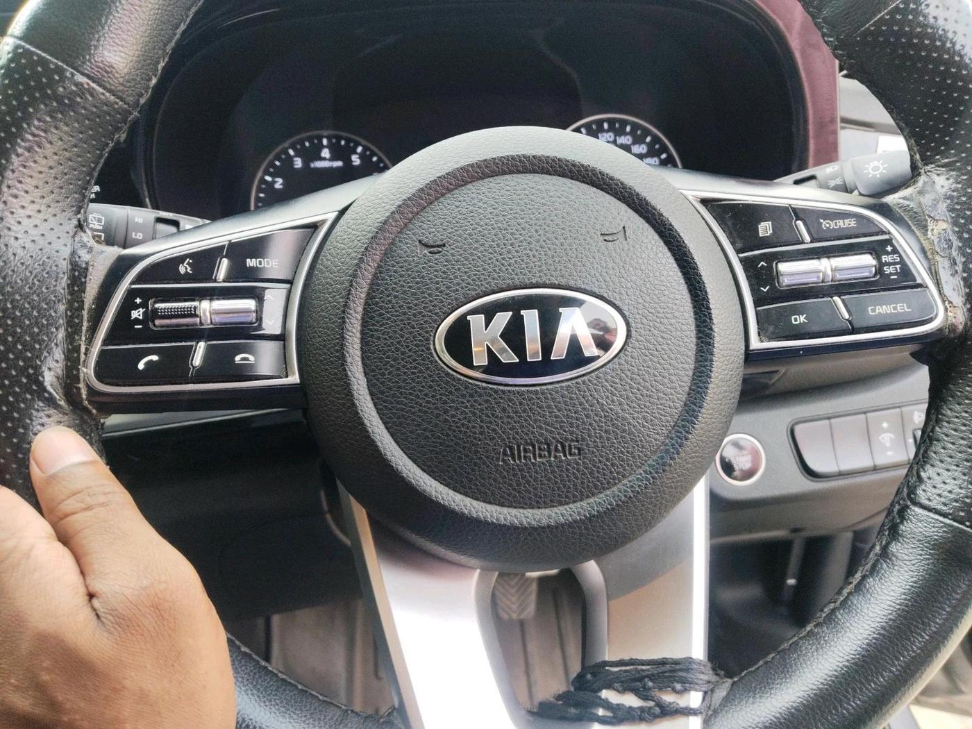 2020 KIA SELTOS HTK PLUS 1.5, Petrol, Manual, 50,061 km, interior