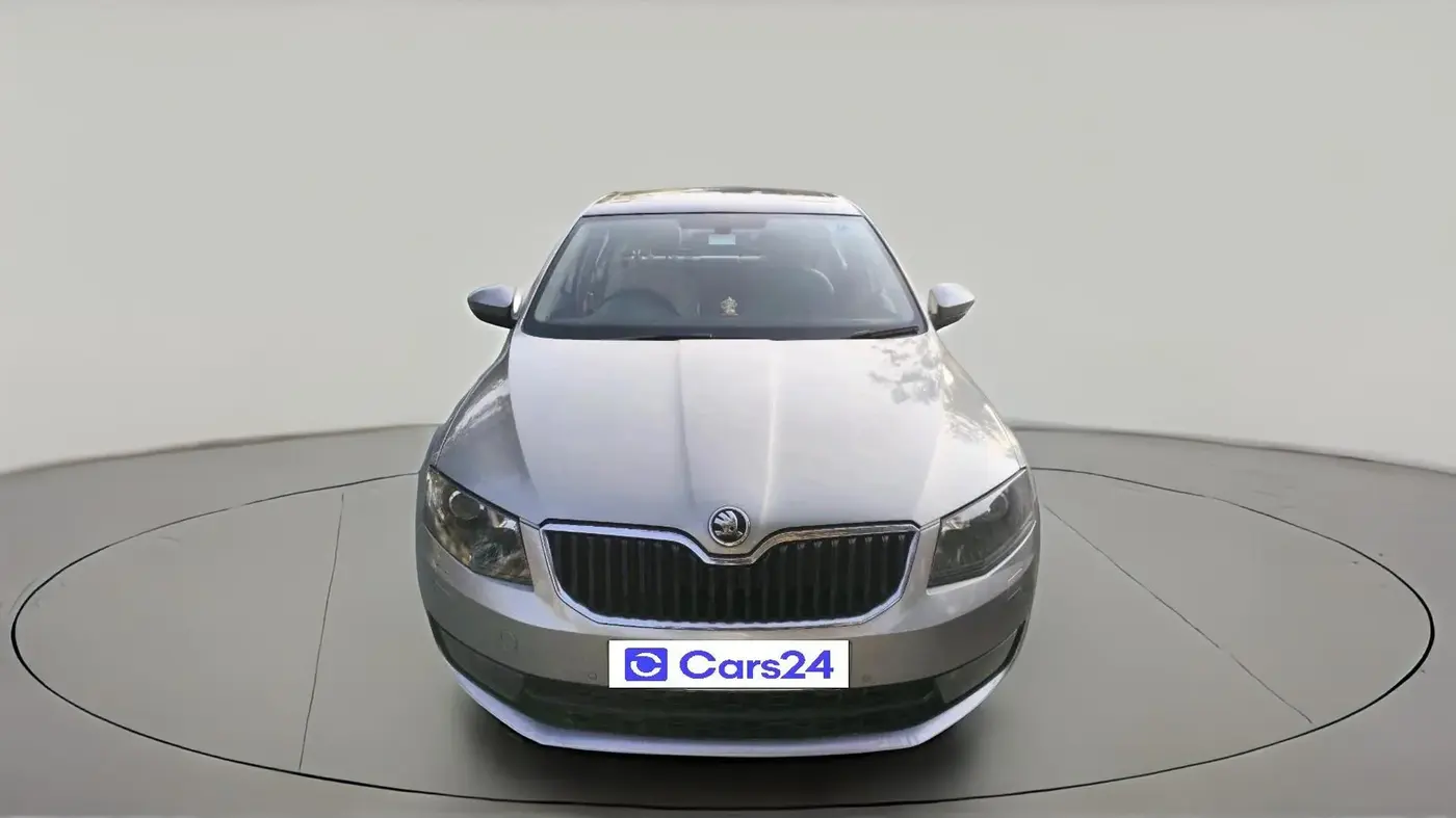 2015 Skoda Octavia ELEGANCE 1.8 TSI AT, Petrol, Automatic, 1,21,918 km, exterior