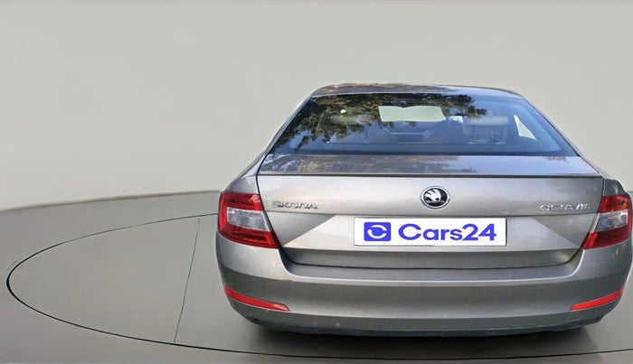 2015 Skoda Octavia ELEGANCE 1.8 TSI AT, Petrol, Automatic, 1,21,918 km, exterior
