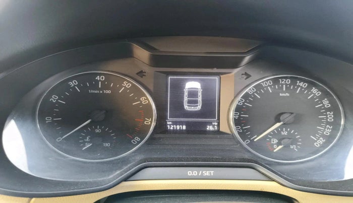2015 Skoda Octavia ELEGANCE 1.8 TSI AT, Petrol, Automatic, 1,21,918 km, interior
