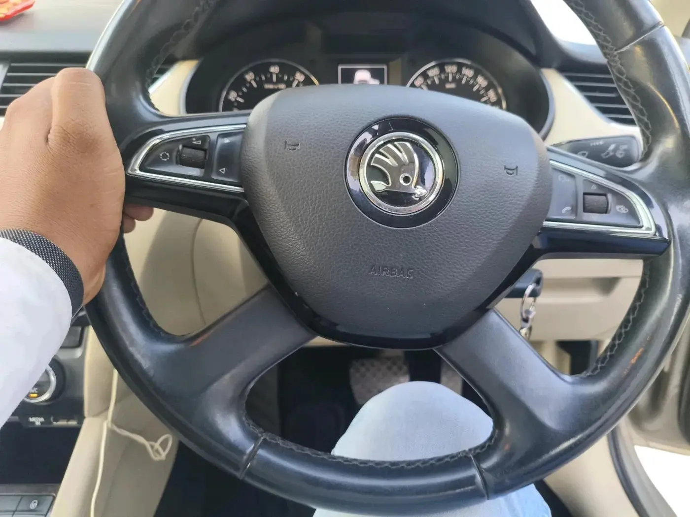 2015 Skoda Octavia ELEGANCE 1.8 TSI AT, Petrol, Automatic, 1,21,918 km, interior