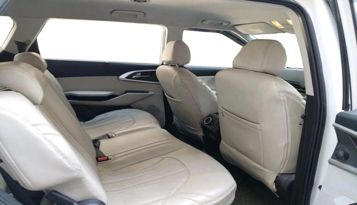 2022 KIA CARENS PRESTIGE PLUS 1.4 PETROL 7 STR, Petrol, Manual, 29,679 km, interior
