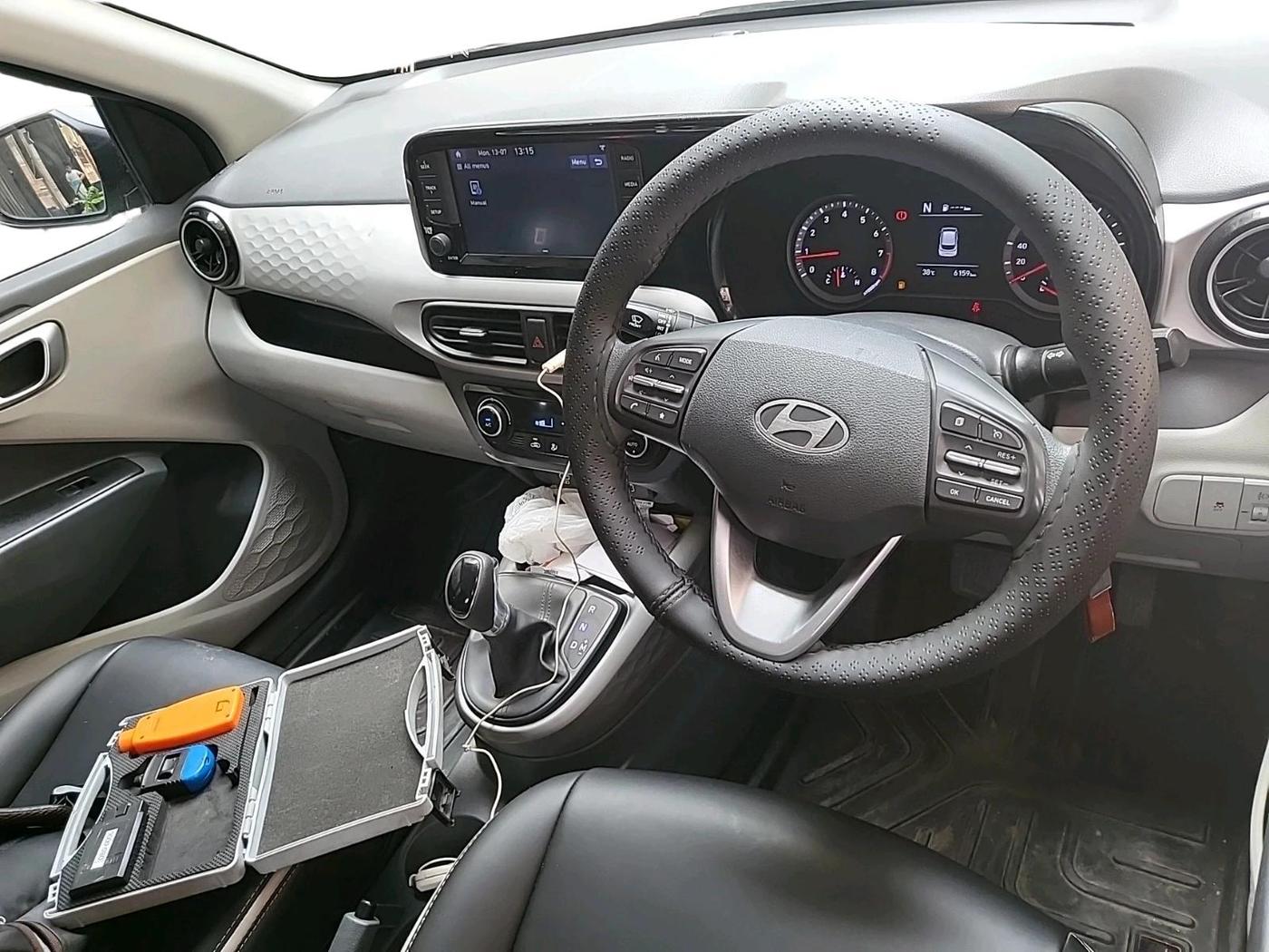 2023 Hyundai GRAND I10 NIOS SPORTZ AMT 1.2 KAPPA VTVT, Petrol, Automatic, 6,159 km, interior