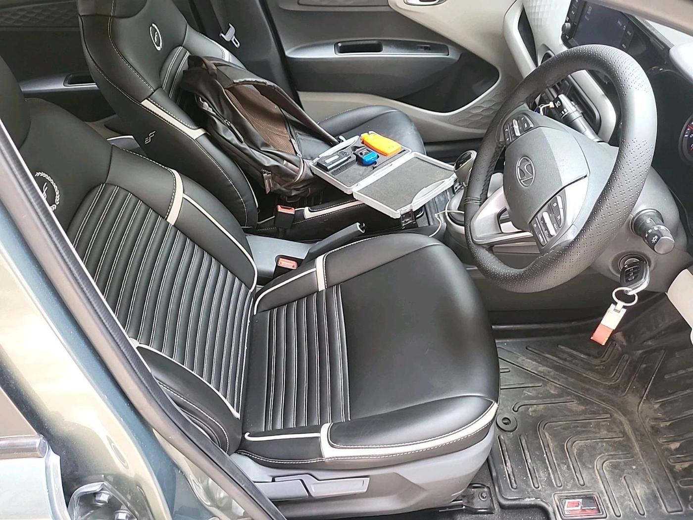 2023 Hyundai GRAND I10 NIOS SPORTZ AMT 1.2 KAPPA VTVT, Petrol, Automatic, 6,159 km, interior
