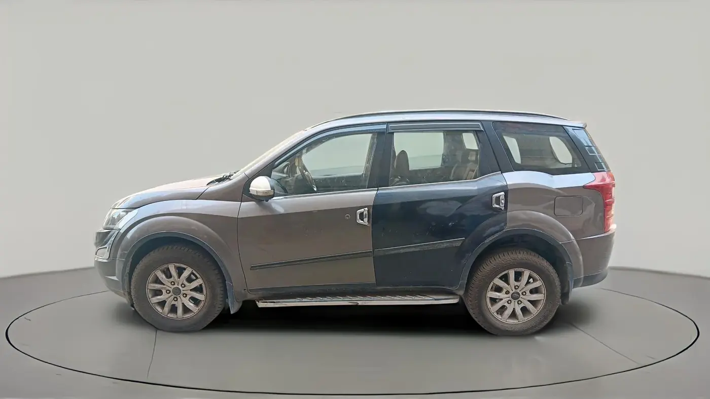 2017 Mahindra XUV500 W10 1.99, Diesel, Manual, 1,68,726 km, exterior