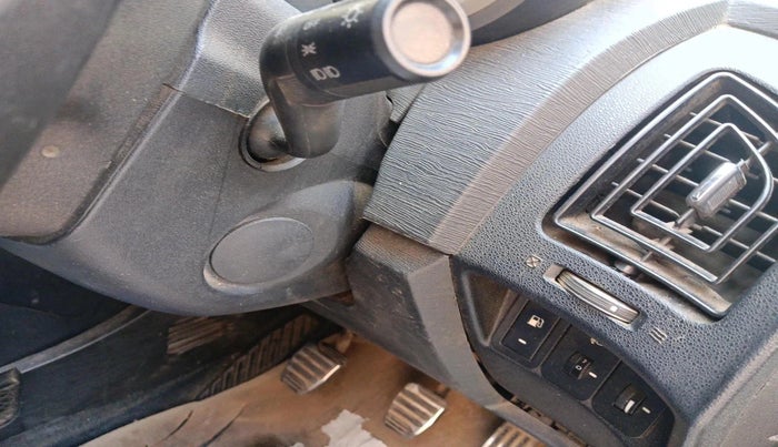 2017 Mahindra XUV500 W10 1.99, Diesel, Manual, 1,68,726 km, interior