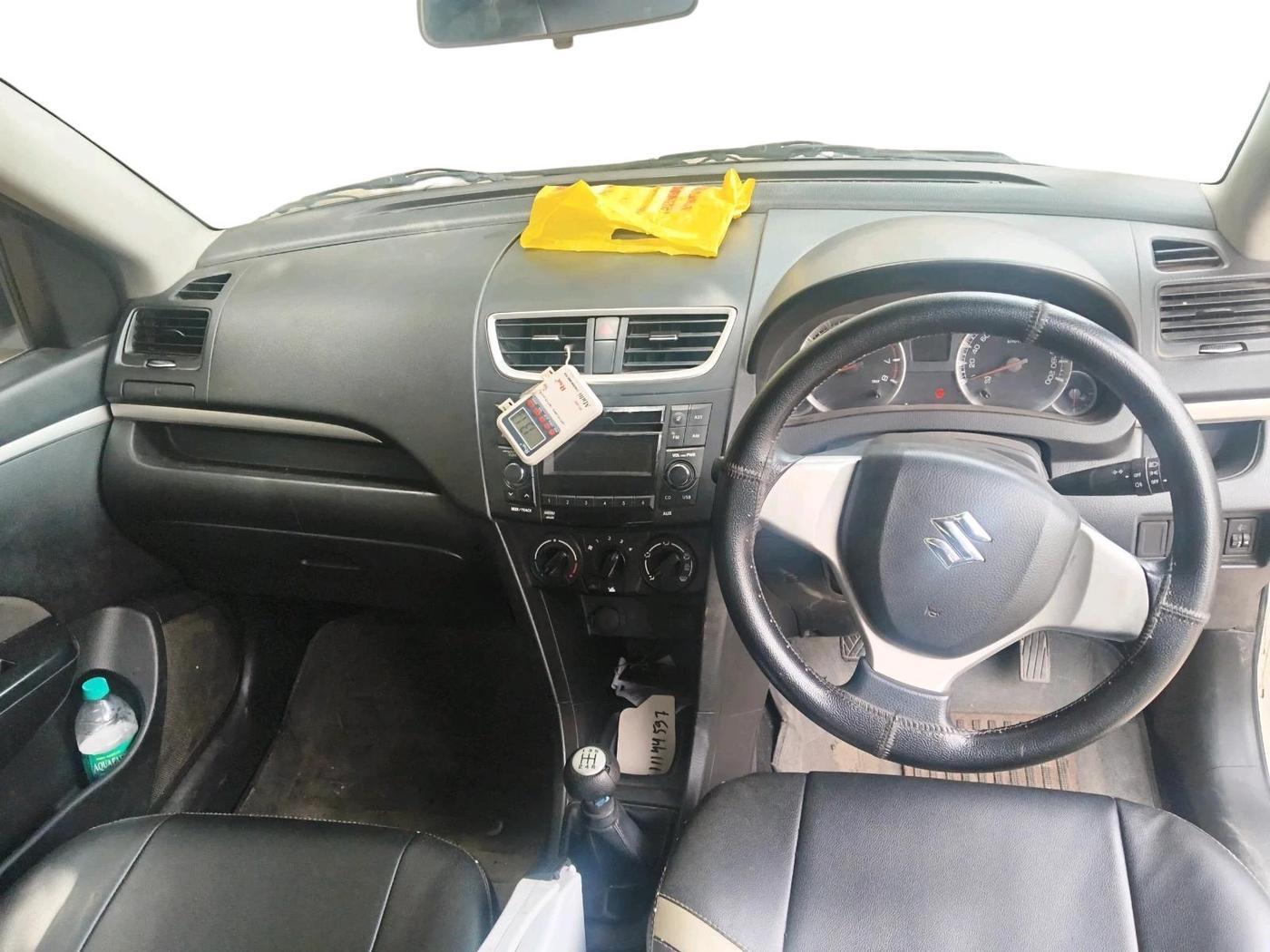 2015 Maruti Swift VXI, Petrol, Manual, 33,471 km, interior