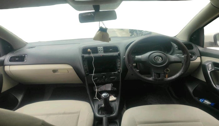 2011 Volkswagen Polo TRENDLINE 1.2L PETROL, CNG, Manual, 1,07,952 km, interior