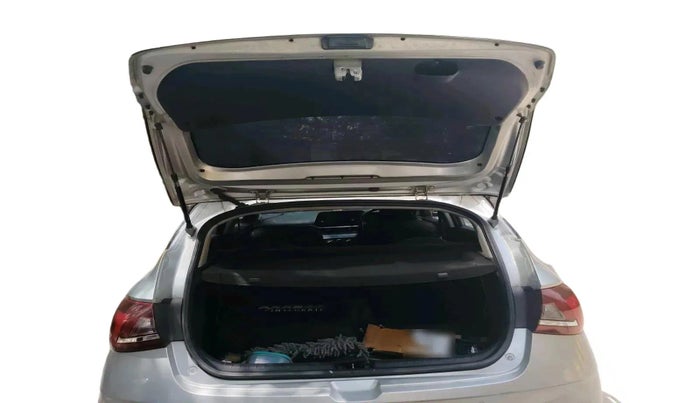 2021 Hyundai NEW I20 SPORTZ 1.2 MT, Petrol, Manual, 9,618 km, exterior