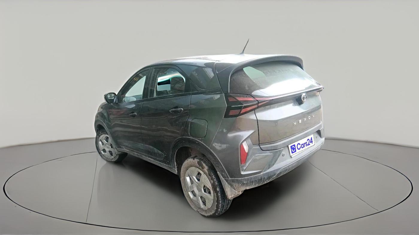 2025 Tata NEXON Smart Plus 1.2 Revotron 6 AMT, Petrol, Automatic, 5,836 km, exterior