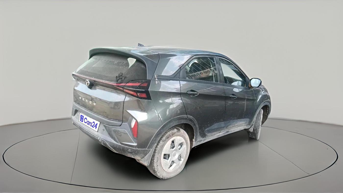 2025 Tata NEXON Smart Plus 1.2 Revotron 6 AMT, Petrol, Automatic, 5,836 km, exterior