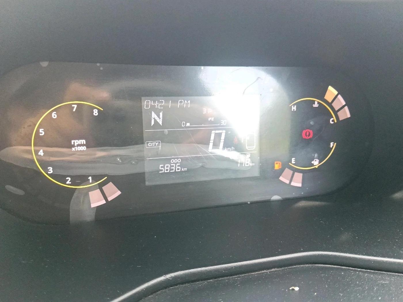 2025 Tata NEXON Smart Plus 1.2 Revotron 6 AMT, Petrol, Automatic, 5,836 km, interior