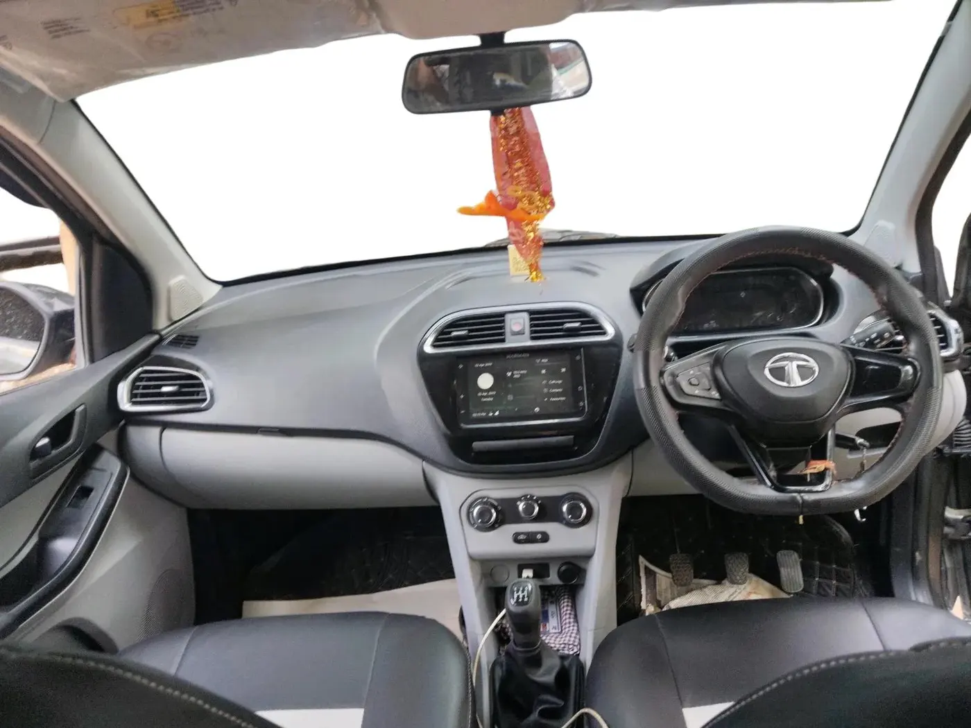 2022 Tata Tiago XT PETROL, Petrol, Manual, 85,176 km, interior