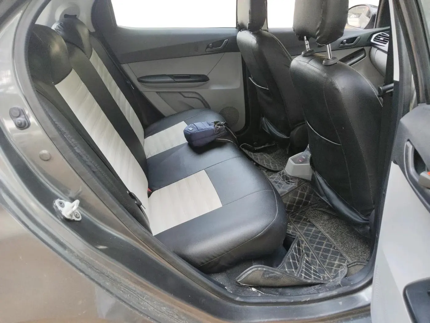 2022 Tata Tiago XT PETROL, Petrol, Manual, 85,176 km, interior
