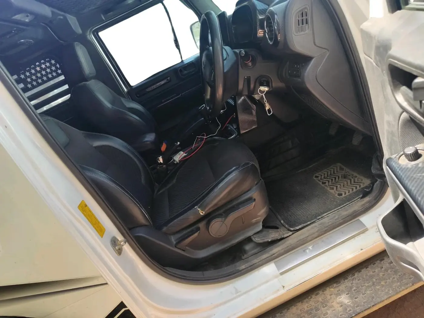 2023 Mahindra Thar LX HARD TOP 4WD MT, Diesel, Manual, 57,000 km, interior