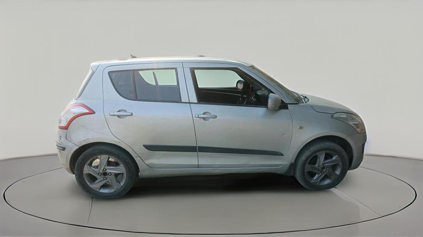 2017 Maruti Swift LXI (O), Petrol, Manual, 55,756 km, exterior