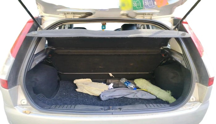 2013 Ford Figo TITANIUM 1.2 PETROL, Petrol, Manual, 1,33,914 km, exterior