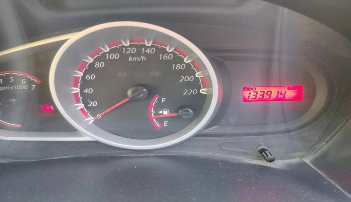 2013 Ford Figo TITANIUM 1.2 PETROL, Petrol, Manual, 1,33,914 km, interior