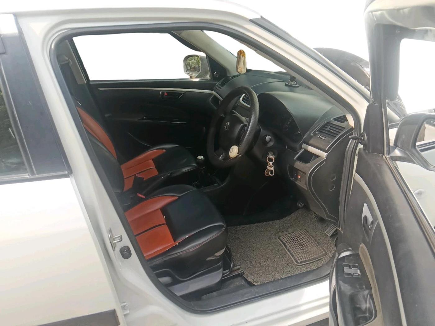 2016 Maruti Swift LXI (O), Petrol, Manual, 83,848 km, interior