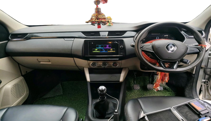 2019 Renault TRIBER RXT, Petrol, Manual, 68,203 km, interior