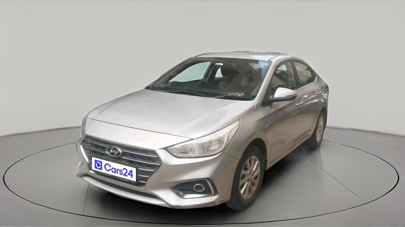 2017 Hyundai Verna 1.6 EX AT CRDI, Diesel, Automatic, 1,39,547 km, exterior