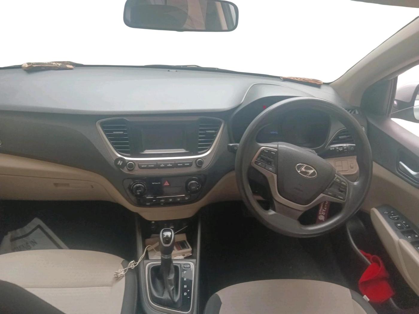 2017 Hyundai Verna 1.6 EX AT CRDI, Diesel, Automatic, 1,39,547 km, interior