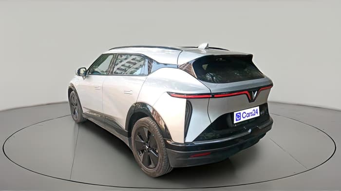 2025 Vinfast VF 7 Wind Infinity, Electric, Automatic, 7,725 km, exterior