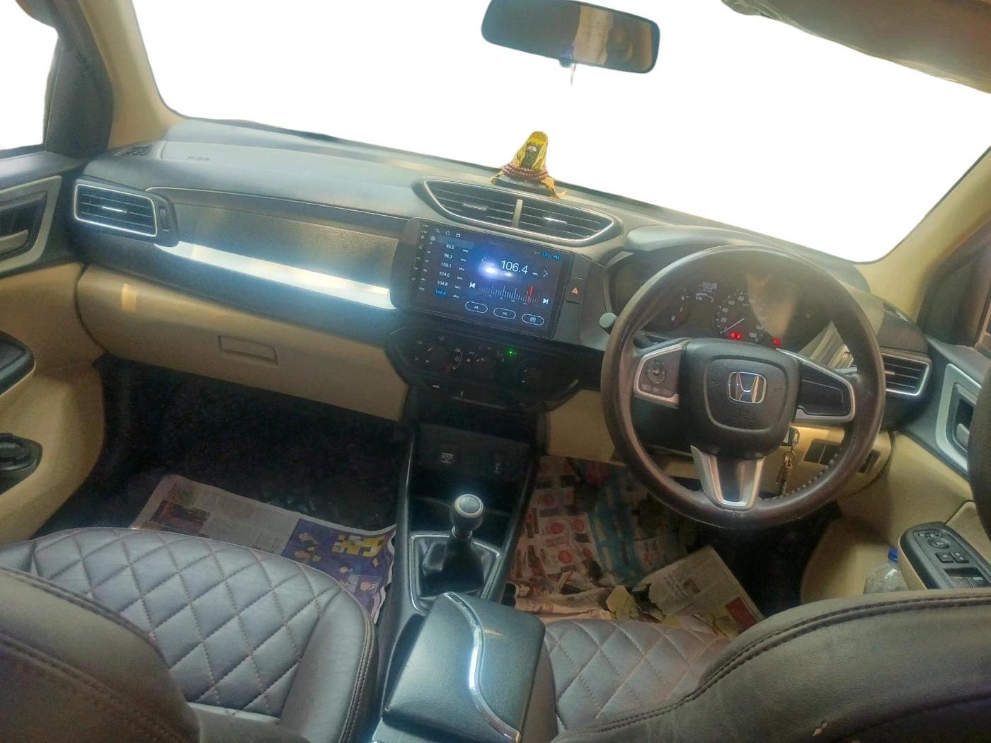2023 Honda Amaze 1.2L I-VTEC S, Petrol, Manual, 50,406 km, interior