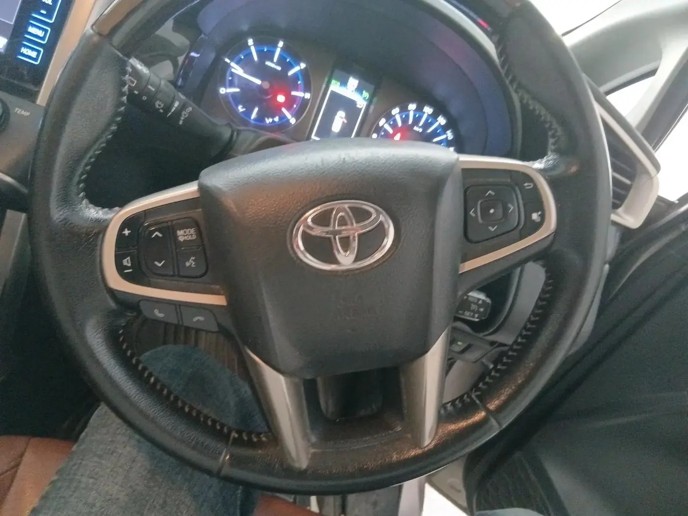 2018 Toyota Innova Crysta 2.8 ZX AT 7 STR, Diesel, Automatic, 2,08,709 km, interior