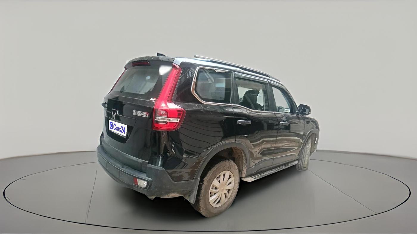 2024 Mahindra SCORPIO-N Z2 PETROL MT 7 STR, Petrol, Manual, 13,953 km, exterior