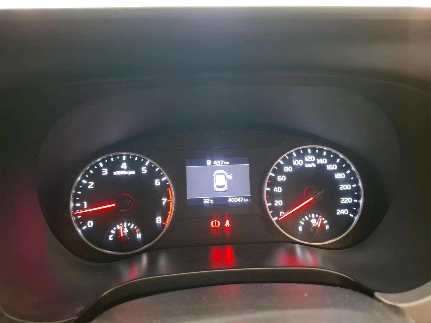2022 KIA SELTOS HTE 1.5 PETROL, Petrol, Manual, 40,047 km, interior