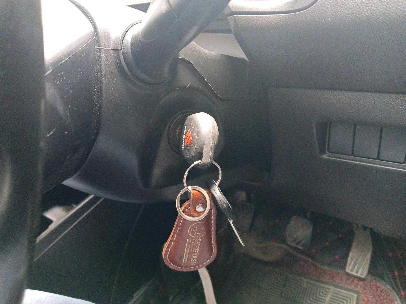 2023 Maruti Swift LXI, Petrol, Manual, 26,326 km, interior