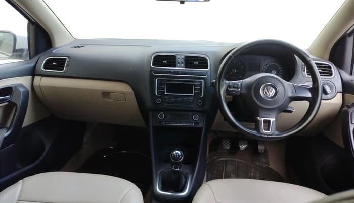 2013 Volkswagen Polo HIGHLINE1.2L, Petrol, Manual, 85,533 km, interior