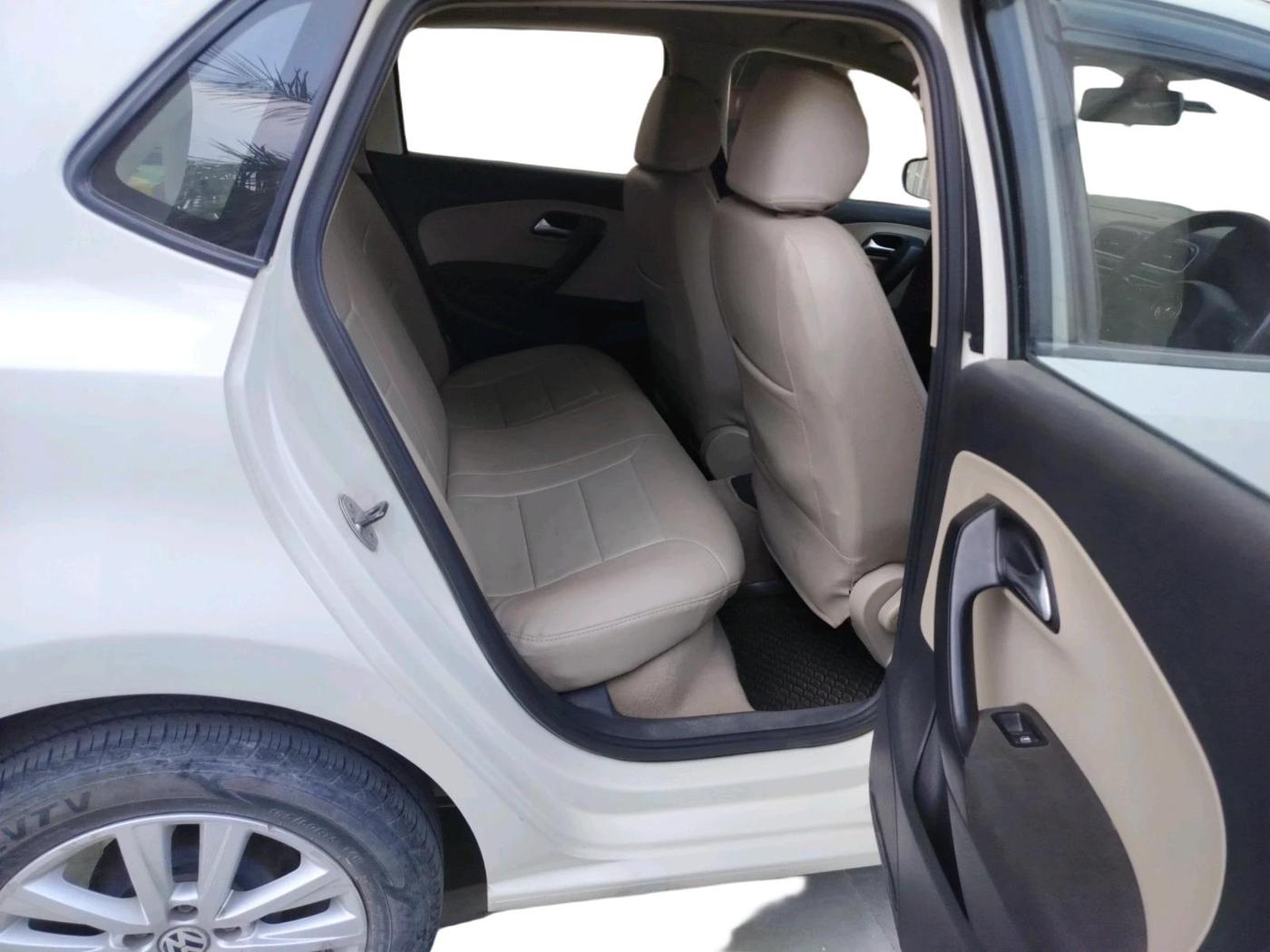 2013 Volkswagen Polo HIGHLINE1.2L, Petrol, Manual, 85,533 km, interior