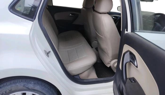 2013 Volkswagen Polo HIGHLINE1.2L, Petrol, Manual, 85,533 km, interior