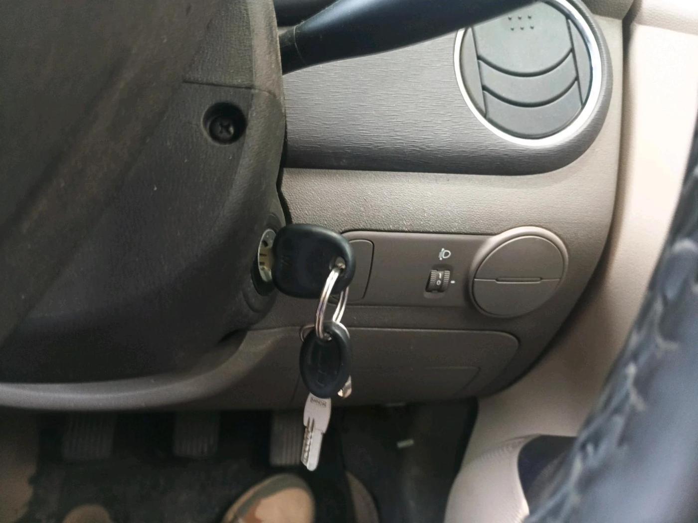 2011 Hyundai i10 MAGNA 1.2, Petrol, Manual, 53,155 km, interior
