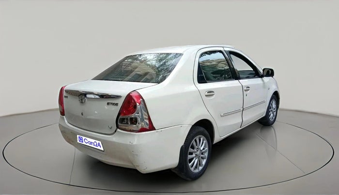 2011 Toyota Etios V, Petrol, Manual, 1,04,699 km, exterior