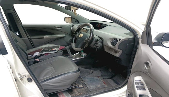 2011 Toyota Etios V, Petrol, Manual, 1,04,699 km, interior