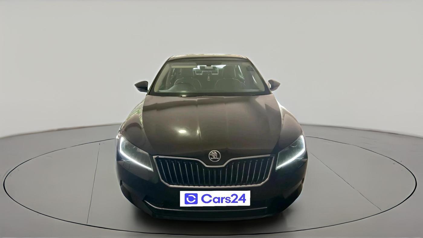 2019 Skoda Superb L&K 1.8 TSI AT, Petrol, Automatic, 94,486 km, exterior