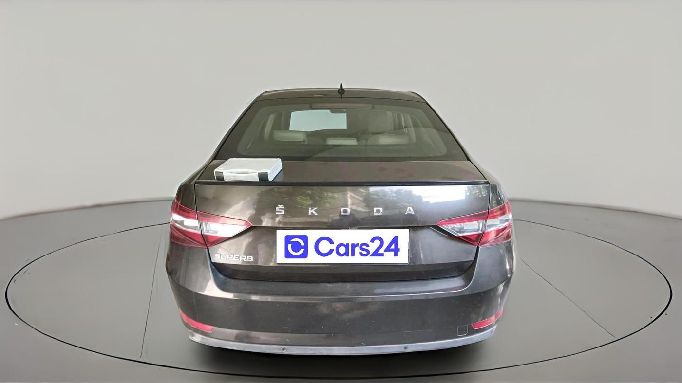 2019 Skoda Superb L&K 1.8 TSI AT, Petrol, Automatic, 94,486 km, exterior