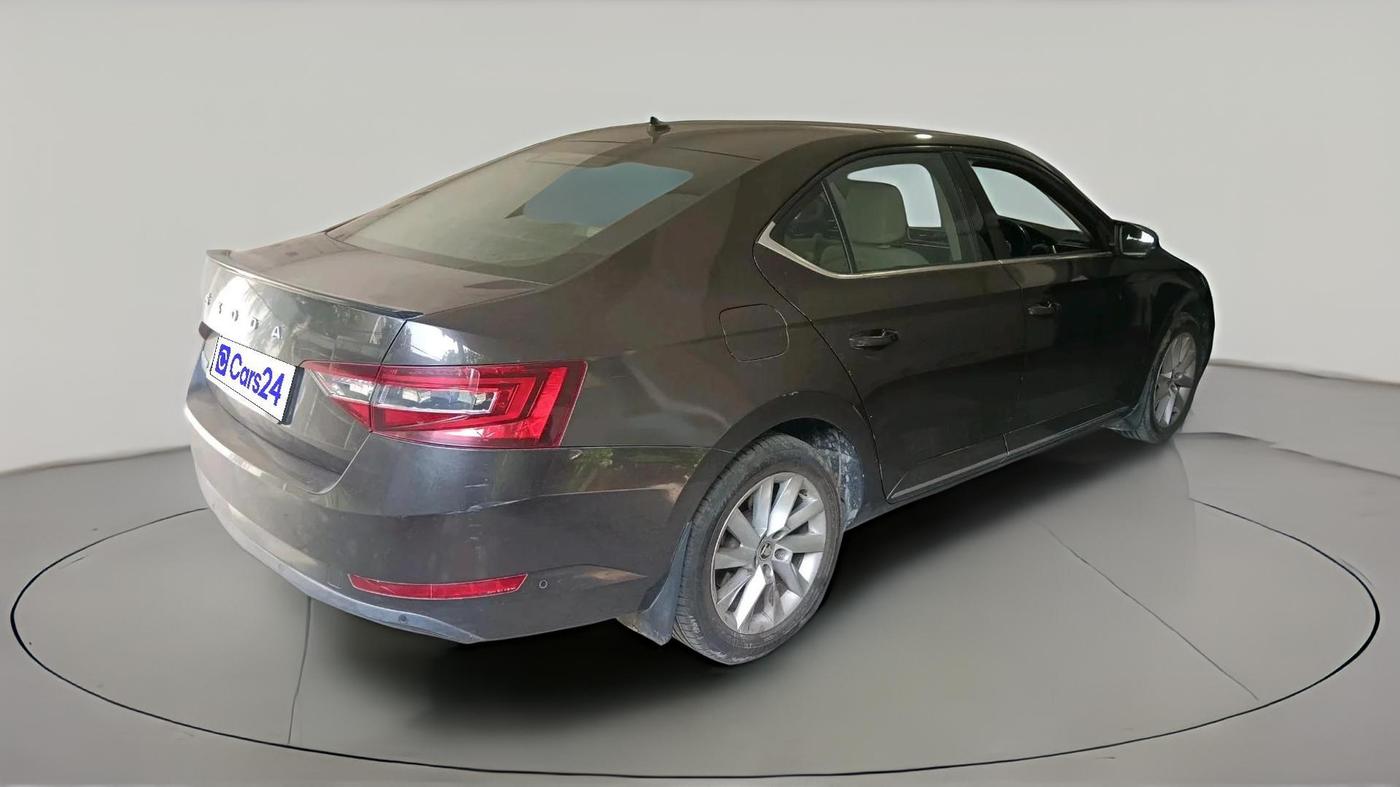 2019 Skoda Superb L&K 1.8 TSI AT, Petrol, Automatic, 94,486 km, exterior