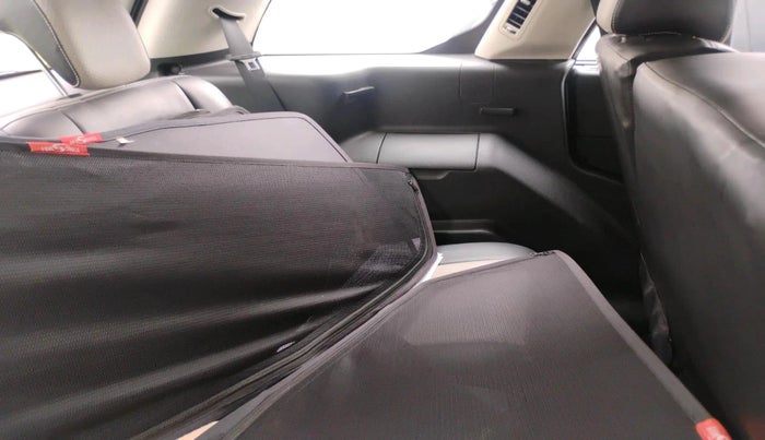 2019 Tata Hexa XMA 4X2 7 STR, Diesel, Automatic, 75,252 km, interior